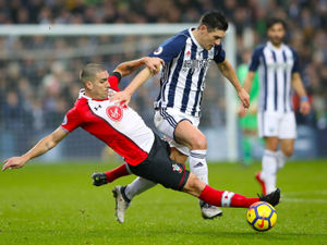 Supporting image for story: Gareth Barry urges West Brom to capitalise on Chelsea chaos