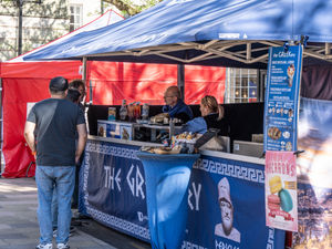 Stalls selling items such as Greek food were doing a roaring trade. Photo: Ian Knight / Z70 Photography