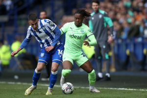 Pol Velentin of Sheffield Wednesday and Brandon Thomas-Asante of West Bromwich Albion (Photo by Adam Fradgley/West Bromwich Albion FC via Getty Images).
