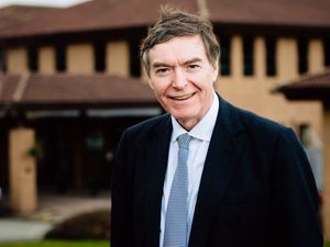 Supporting image for story: Dunne calls for VAT on PPE to be scrapped