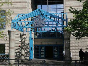 Supporting image for story: Driver faces jail over police chase crash