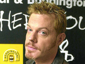 Supporting image for story: Eddie Izzard: Two more tours and I'll be mayor