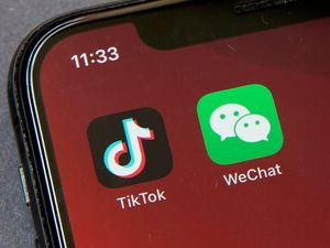 Supporting image for story: US judge approves injunction to delay WeChat restrictions