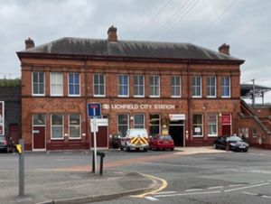 Supporting image for story: Man stabbed at Lichfield City Station