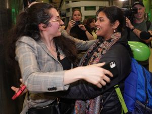 Supporting image for story: ‘So happy to be home’: Passengers of second plane from Dubai return to Ireland