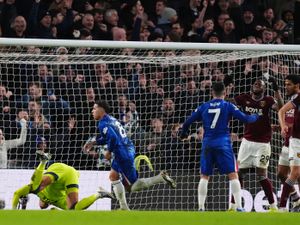 Supporting image for story: Chelsea complete remarkable comeback victory over shellshocked West Ham
