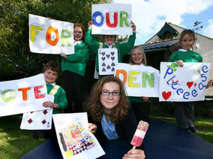 Supporting image for story: Teenager's vote plea for Whitchurch school