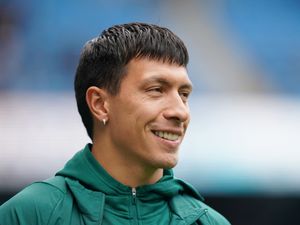 Supporting image for story: Lisandro Martinez to return to Manchester United squad against Newcastle