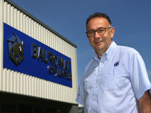 Supporting image for story: Humans will not be vanquished by robots 