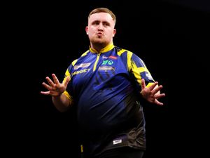 Supporting image for story: Luke Littler retains UK Open crown with victory over James Wade at Minehead
