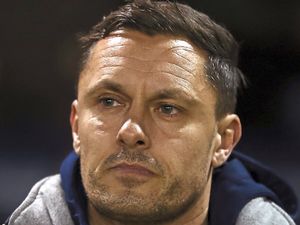 Supporting image for story: Paul Hurst tells Shrewsbury Town: Relax and enjoy it