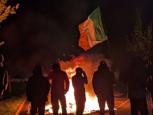 Supporting image for story: Six arrests as Irish police condemn ‘mob thuggery’