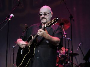 Supporting image for story: Dave Mason cancels tour after ‘serious heart condition detected’