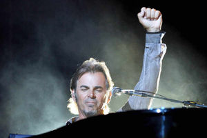 Supporting image for story: Journey back to rock Birmingham LG Arena