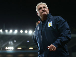 Supporting image for story: Steve Bruce tells Aston Villa: Seize this chance to escape the Championship
