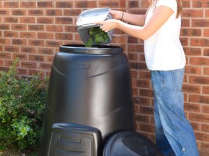 Supporting image for story: Learn about composting at Llangammarch Wells