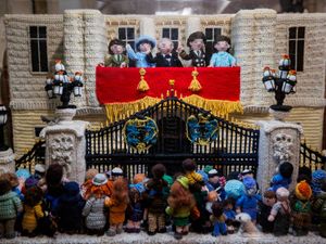 Supporting image for story: ‘Britain at War’ knitted figures bring wartime stories to life in Enniskillen