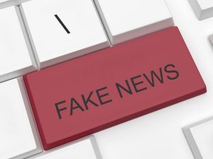 Supporting image for story: Students develop Google Chrome extension that tells people when they are reading fake news