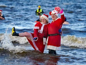 Supporting image for story: Grey and mild conditions forecast as walkers and swimmers head out on Boxing Day