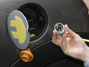 Supporting image for story: Thousands of electric vehicles coming to UK roads to test how energy grid copes