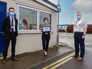 Supporting image for story: Shropshire hospital worker crowned health hero for supporting team during pandemic
