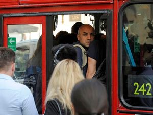 Supporting image for story: Google Maps adds crowdedness predictions for UK public transport
