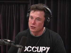 Supporting image for story: Elon Musk reveals electric plane idea and smokes weed during interview