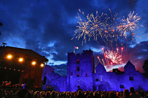 Supporting image for story: Fireworks finale thrills Ludlow festival-goers
