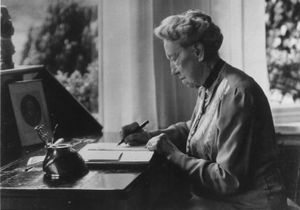 Dame Elizabeth Cadbury, who has been honoured with a blue plaque.