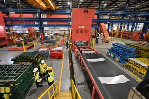 Business Secretary Peter Kyle and West Bromwich MP Sarah Coombes visit the William King metal works 