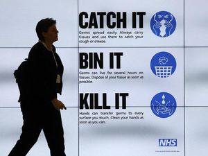 Supporting image for story: Coronavirus: 164 people in UK test positive