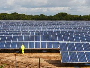 Supporting image for story: Energy plan to create 1,000 low-carbon jobs 