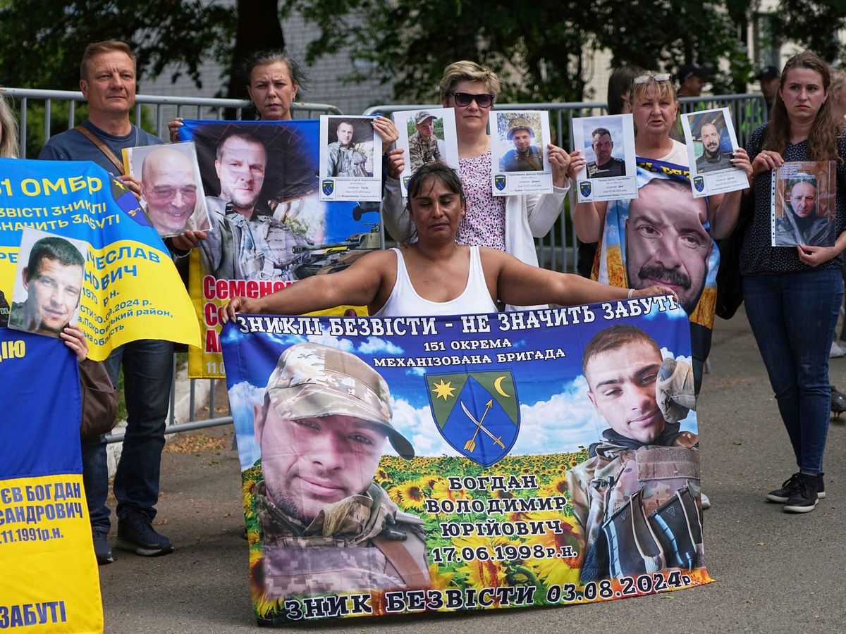 Russia and Ukraine say a major prisoner swap has begun