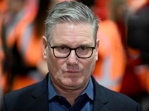 Supporting image for story: Keir Starmer defends U-turn on plans to delay some local elections