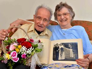Supporting image for story: Mavis and Edgar celebrate 70 years wed