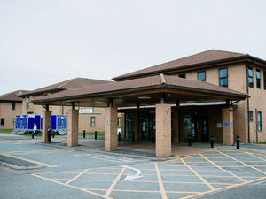 Supporting image for story: Evidence gathered over pensioner's death in hospital where breathing tube was 'dislodged'