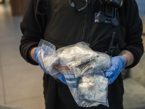 Supporting image for story: Crime minister vows crackdown on ‘evil’ drugs trade after 2,300 deal lines shut