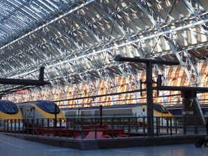 Supporting image for story: Eurostar workers to vote on strikes