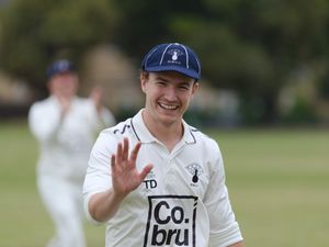 Supporting image for story: Cricketer attempts world record for longest run-up while raising money for Mind