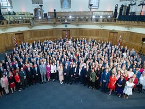 Supporting image for story: Government majority ‘gone by Easter’ if rebellion continues – shadow minister