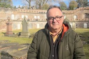 Kevin Thomas, tour guide for Birmingham Walking Tours, shares the history of Birmingham’s catacombs | Local TV