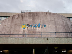 Supporting image for story: Pubs and clubs to be offered advice on 'Covid passports'