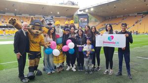 Manny and co are joined on pitchside by the Wolves mascots and Steve Bull