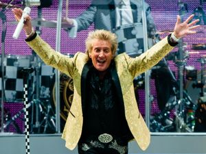 Supporting image for story: Tickets for Rod Stewart at Molineux selling like Hot Legs