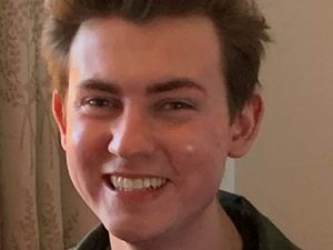 Supporting image for story: Mother of student who killed himself after grade error to collect his degree