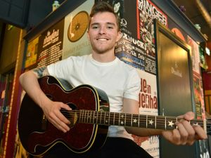 Supporting image for story: The Voice hopefuls in Wolverhampton auditions