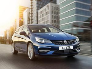 Supporting image for story: Refreshed Vauxhall Astra gets new engines and eco-friendly updates