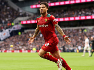 Supporting image for story: Gary O'Neil delighted with Wolves' matchwinner