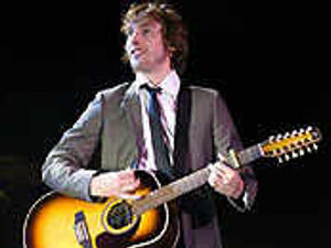 Supporting image for story: Blunt's sharp show