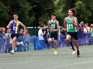 Under 14s 100m race